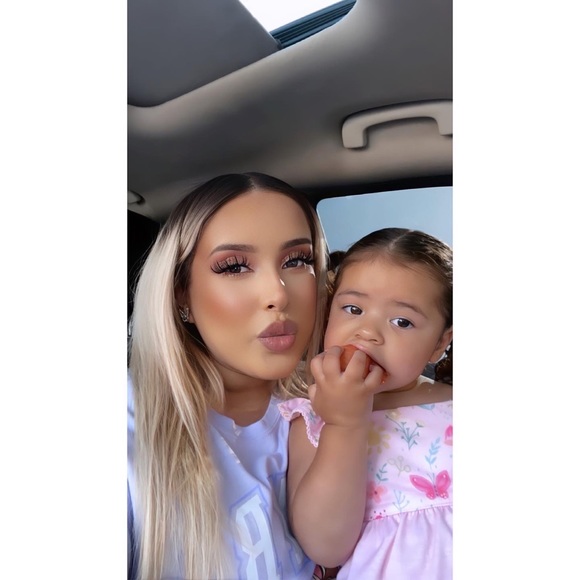 Meet your Posher, Angela - Picture 1 of 1